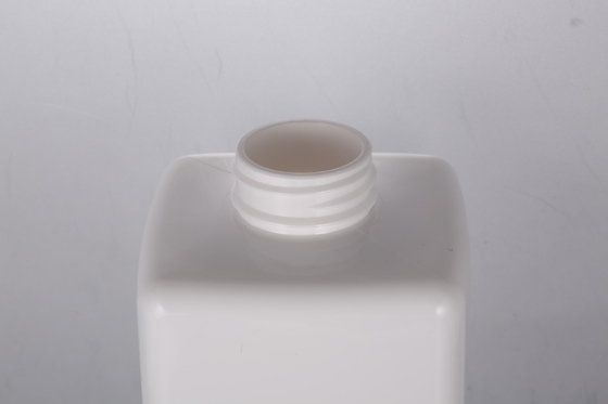 শ্যাম্পুর জন্য বায়োডিগ্রেডেবল ক্লিয়ার 32 Oz স্প্রে বোতল স্কয়ার পিইটি উপাদান